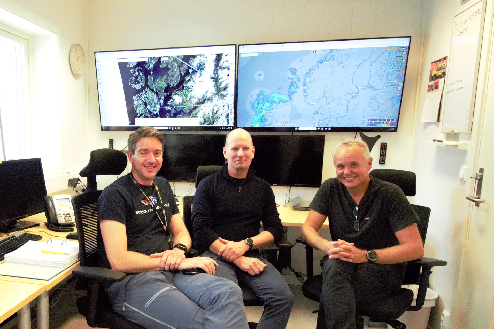 Crew på operasjonsrommet på en base